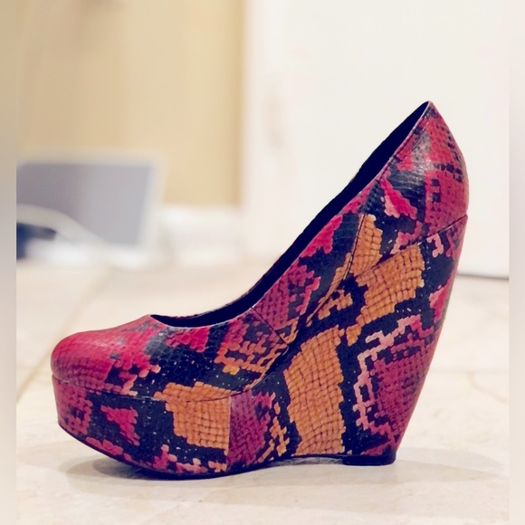 🐾🐆Aldo Animal Print platform Wedge Heels 🐆🐾 - Picture 11 of 15